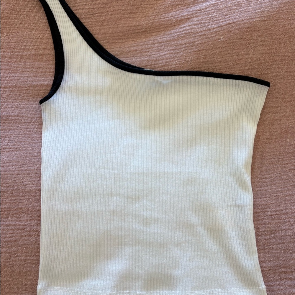 Crescent White Ribbed Top with Black Trim